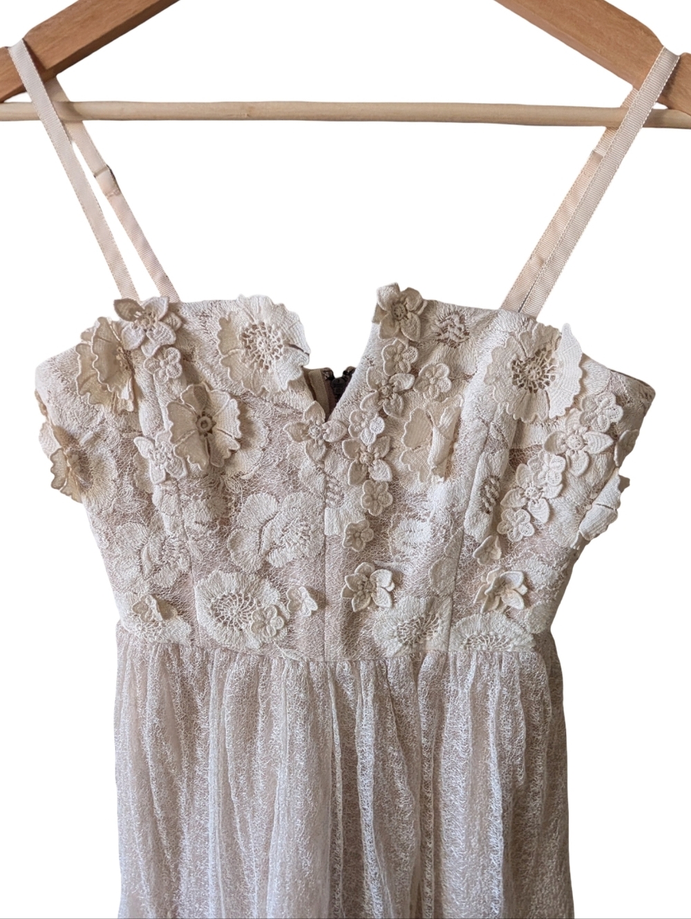 Alice + Olivia Devorah 3D Floral Appliqué Lace Mini Dress Size 6 - Picture 9 of 14